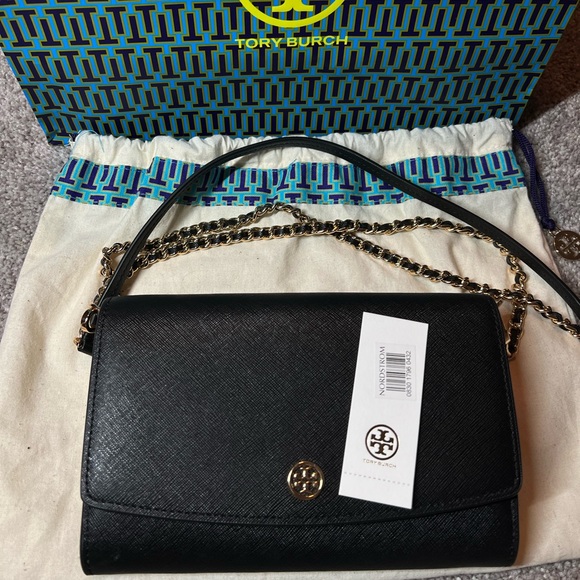 Tory Burch Handbags - Tory Burch Robinson Chain Wallet/Clutch/Crossbody